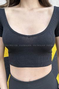 Black Crew Neck Zero Arm Knitwear Crop