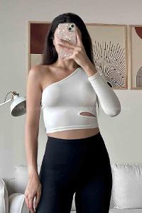 White Normal Neck Short Arm Cotton Fabric Crop