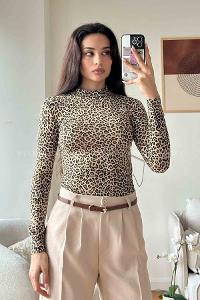 Leopard Tight Neck Reglan Sleeveless Arm Combed Fabric Body