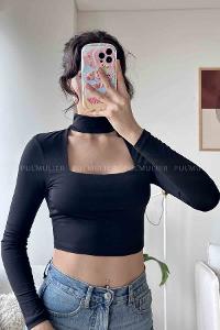 Black Normal Neck Short Arm Cotton Fabric Crop